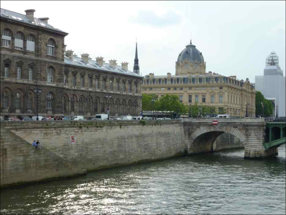 P1000075